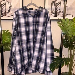Men's Black and White Plaid Shirt